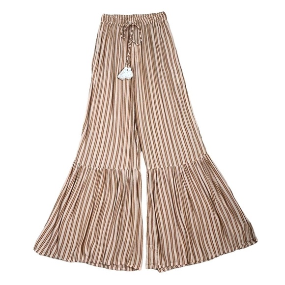 NWT Faithful The Brand Bisou Stripes Ruffle Bottom Wide
Leg Soft Pants - Picture 4 of 16